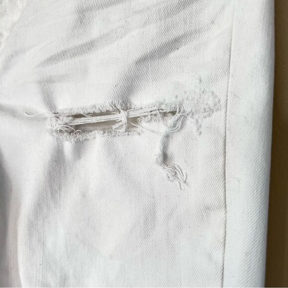 J Crew Ankle Crop Distressed Destroyed White Denim Jeans Style  Size 27 - Picture 4 of 16